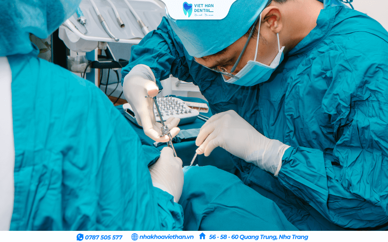 Trồng răng Implant